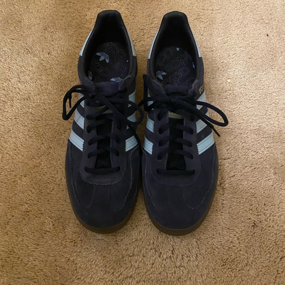 Navy Adidas Spezials